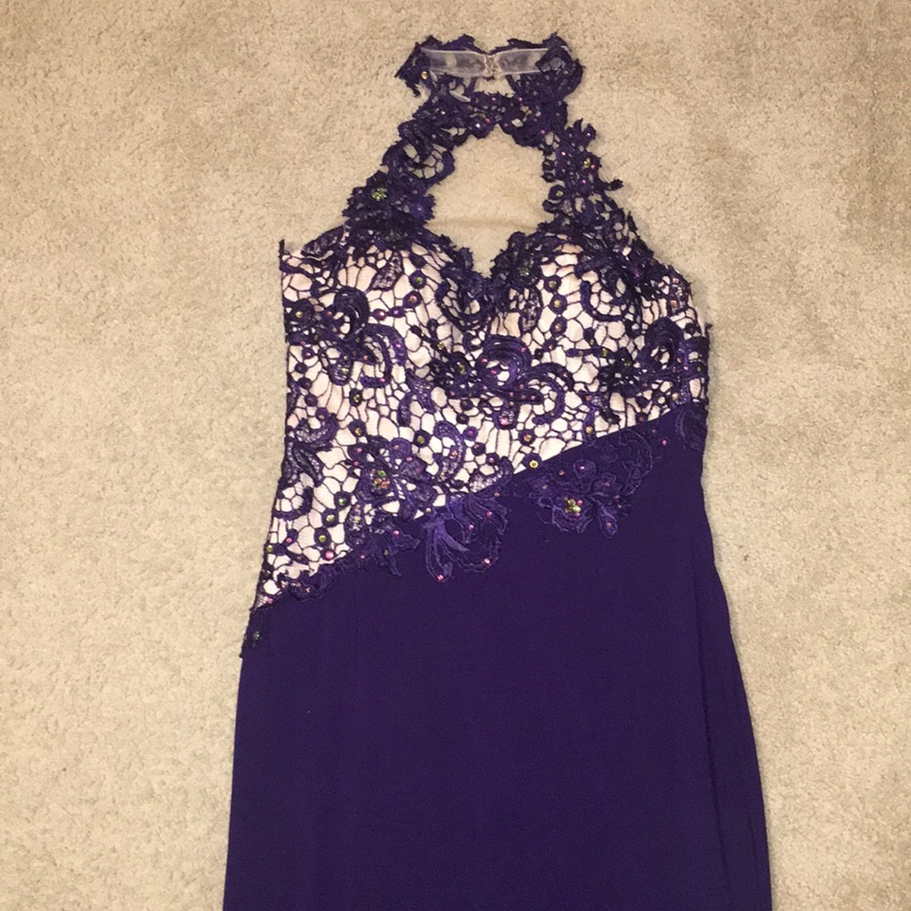 Purple evening gown/prom dress